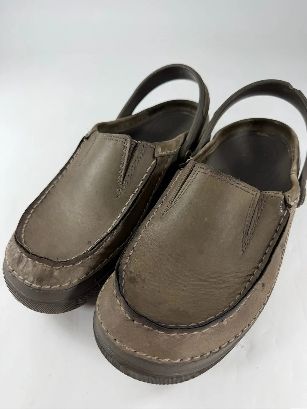 Crocs Leather Loafer Clogs Men’s 10 Brown Convertible Slingback Comfort Shoes